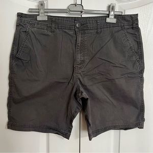 🌼3/$15 George Shorts